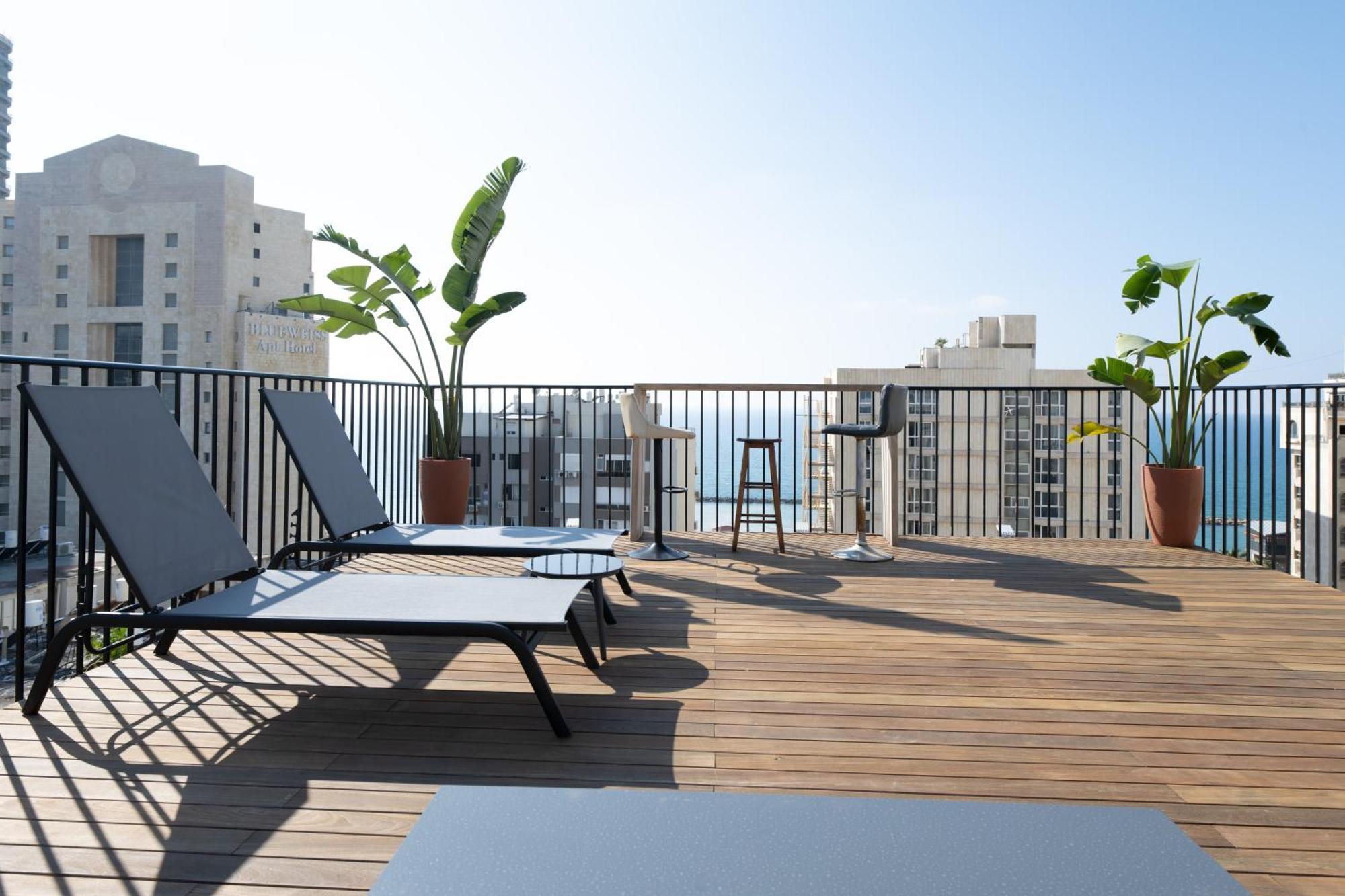 Roof Top 3 Floors Netanja Exteriér fotografie