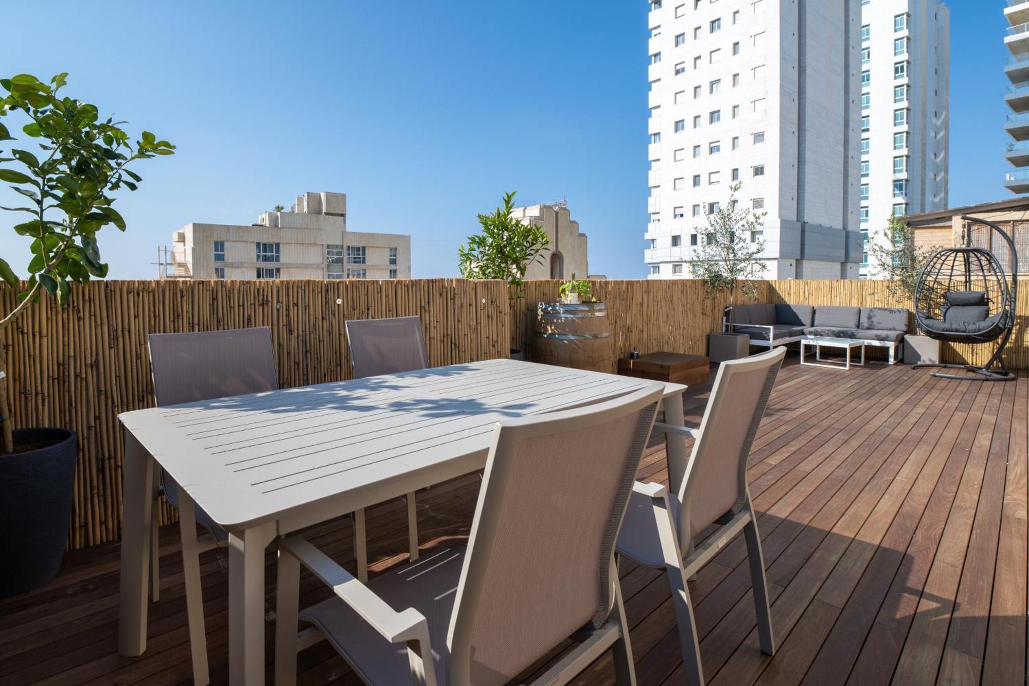 Roof Top 3 Floors Netanja Exteriér fotografie